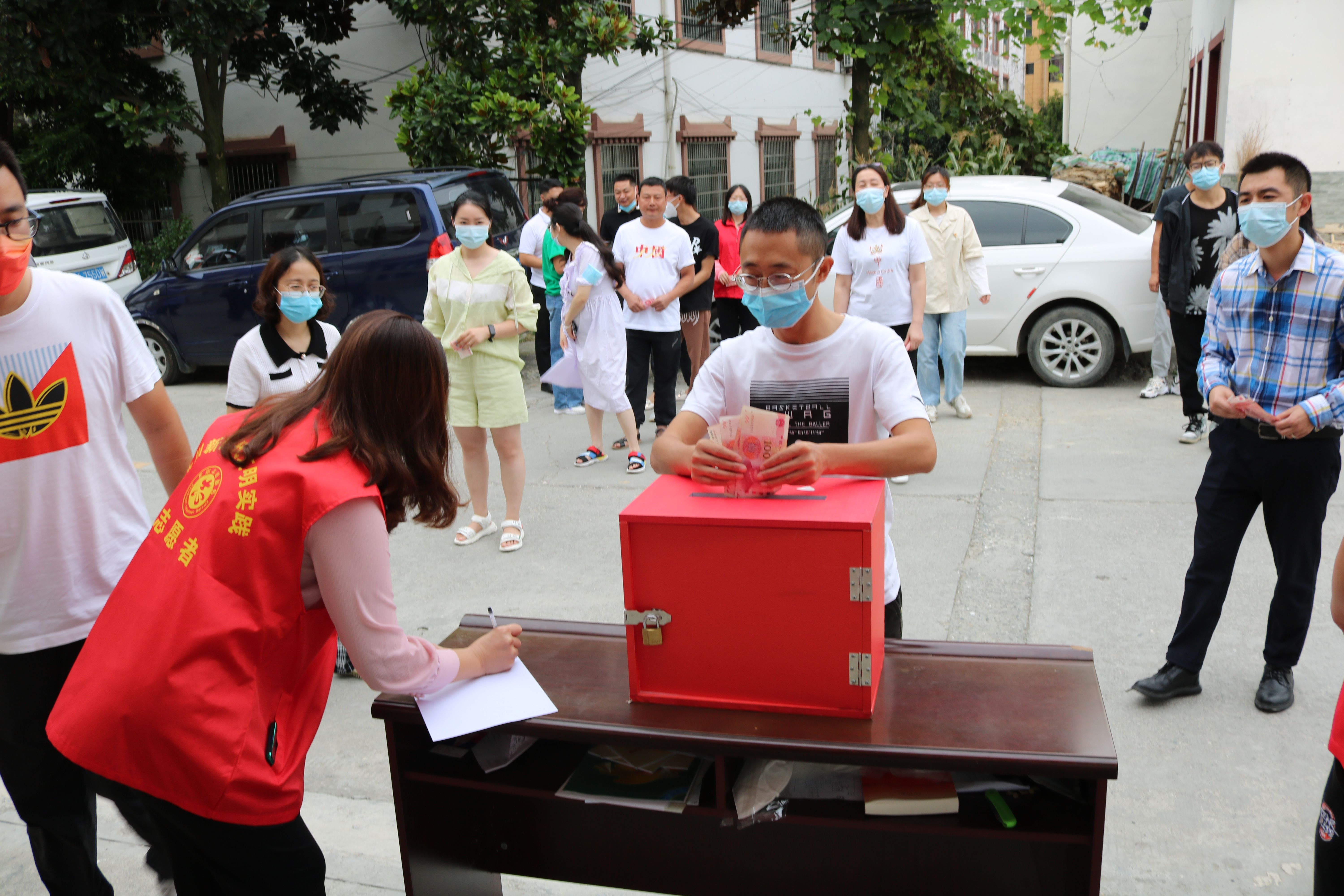 四川资中村民向武汉捐千斤水果：汶川地震时他们帮过我们|捐赠|患者_新浪新闻